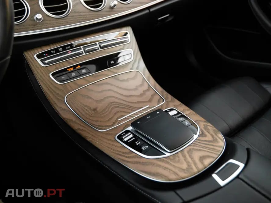 Mercedes-Benz E 300 de 9G-TRONIC AMG Line