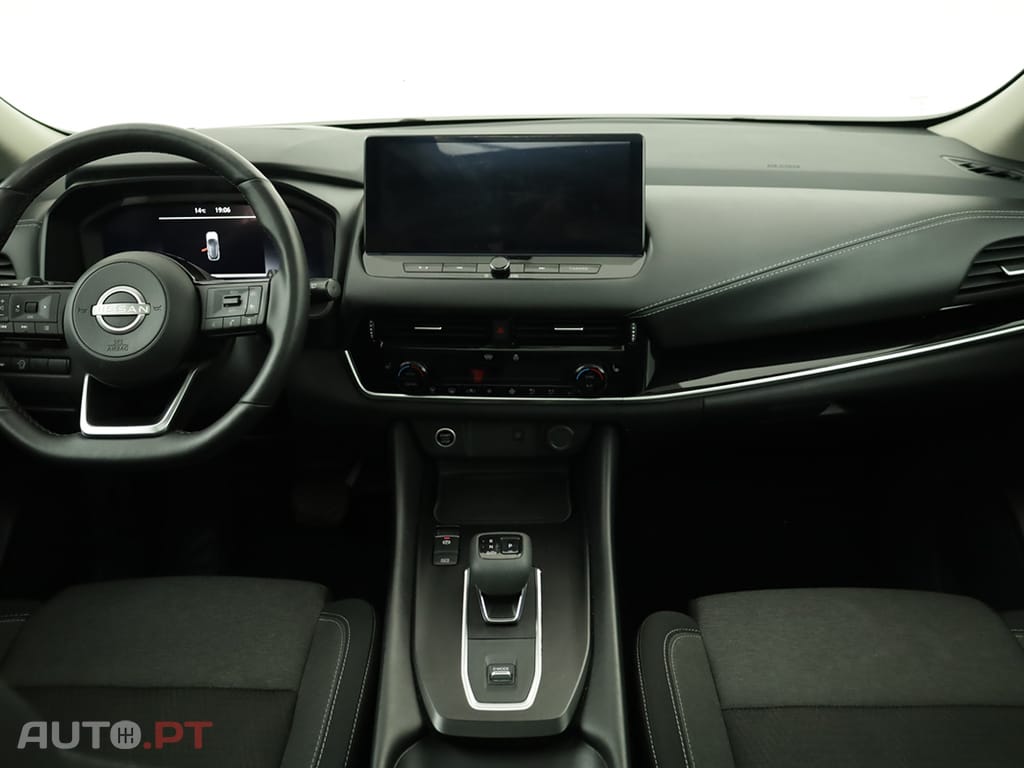 Nissan Qashqai Qashqai 1.3 DIG-T N-Connecta LED Xtronic