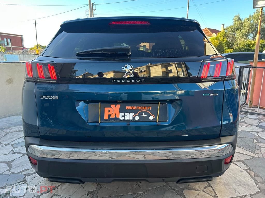 Peugeot 3008 1.6 Hybrid Allure e-EAT8