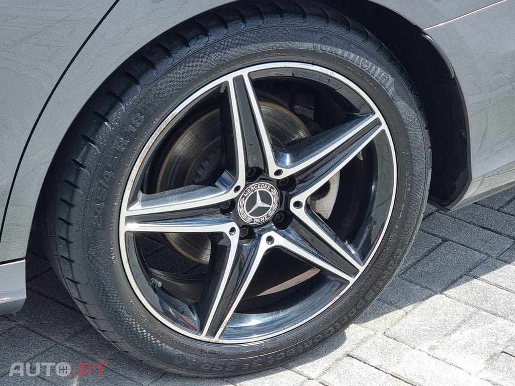 Mercedes-Benz E 220 d AMG