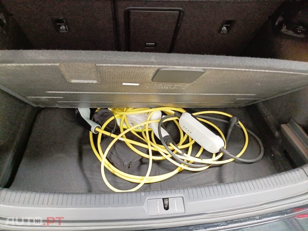 Volkswagen e-Golf AC/DC