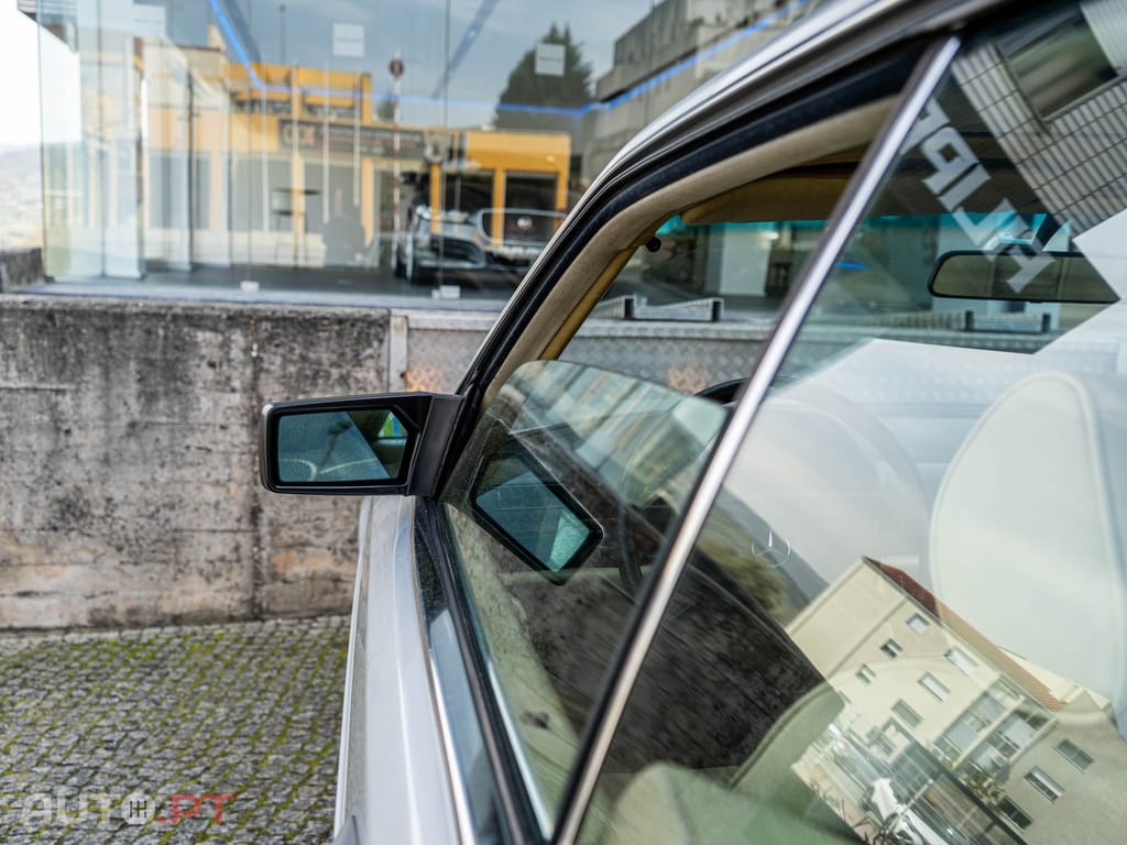 Mercedes-Benz 500 SEC W126