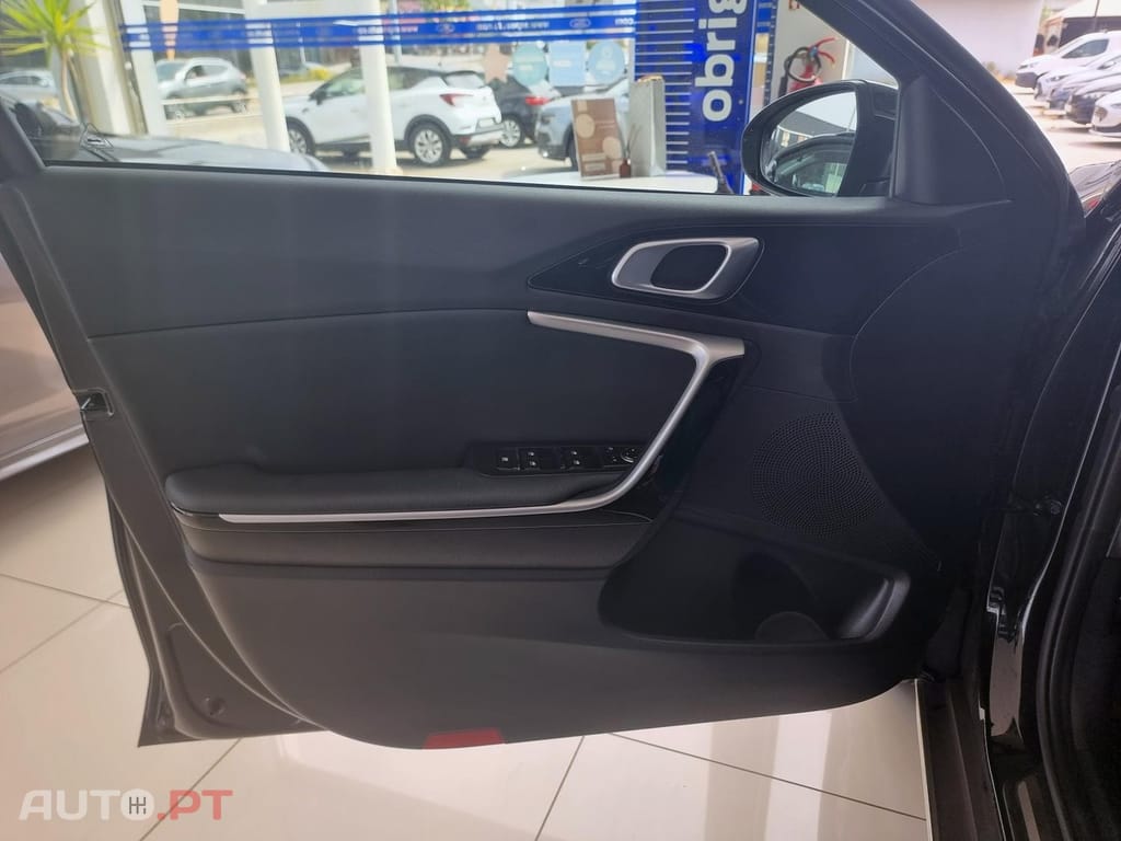 Kia Xceed 1.6 GDi PHEV Drive