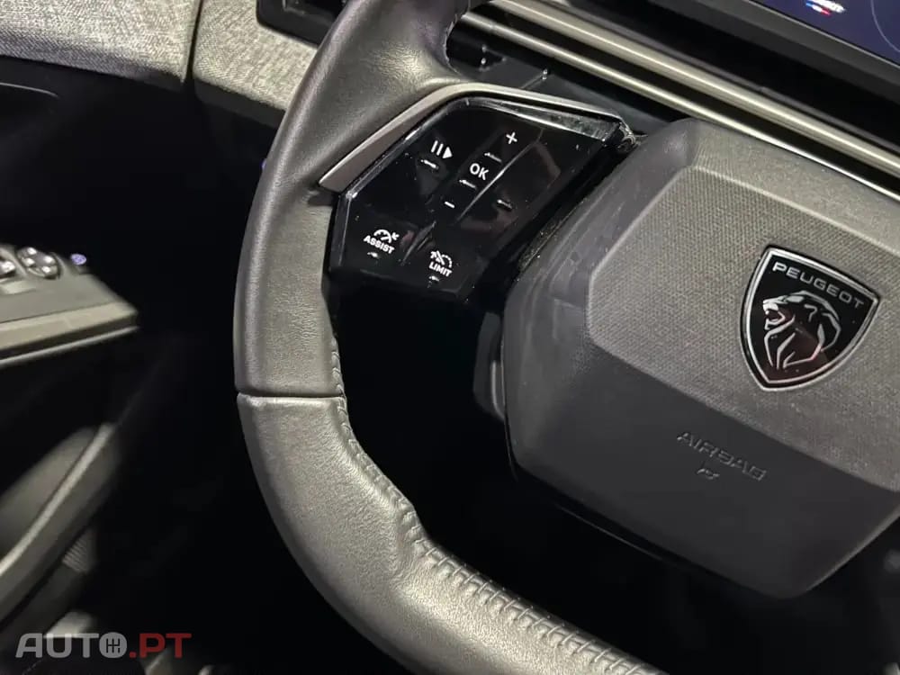 Peugeot 3008 1.2 Hybrid Allure e-DCS6