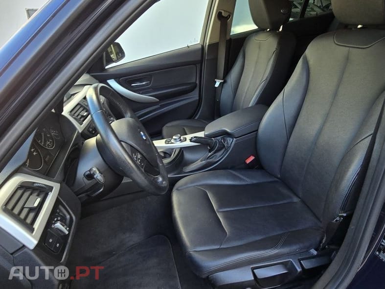 BMW 318 d Touring Blue Performance Luxury Line