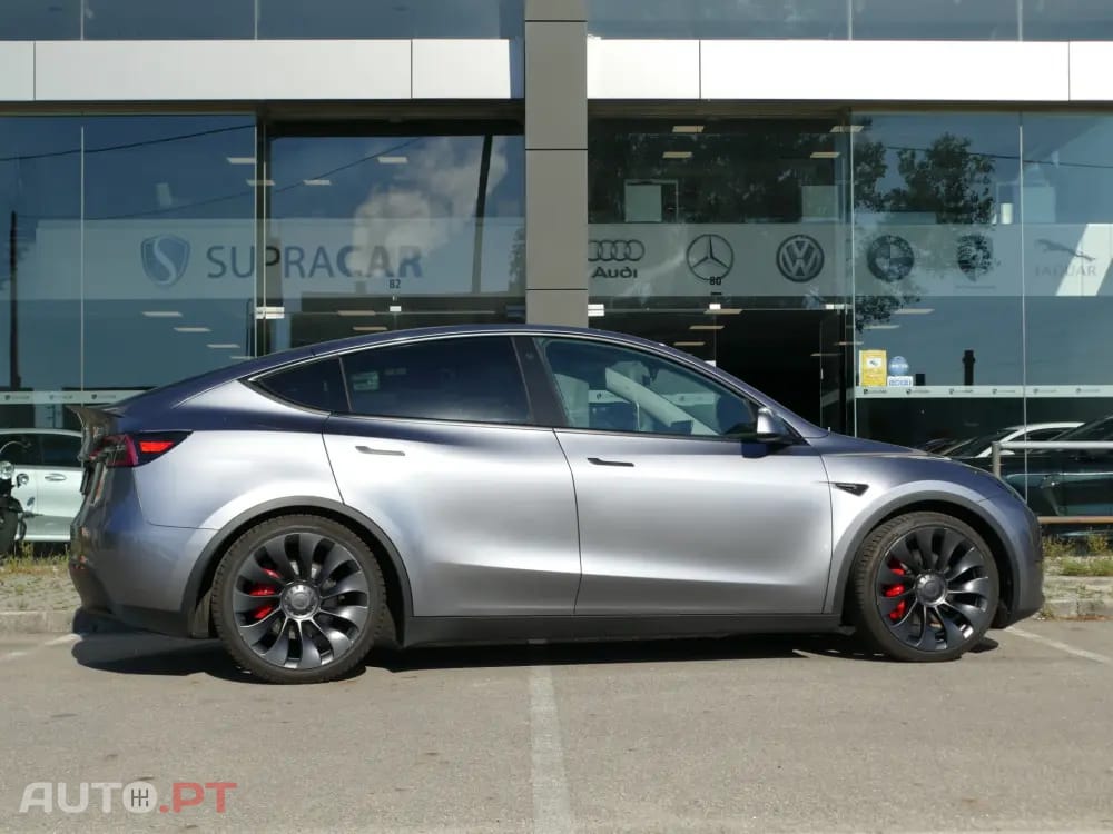 Tesla Model Y Performance Tração Integral