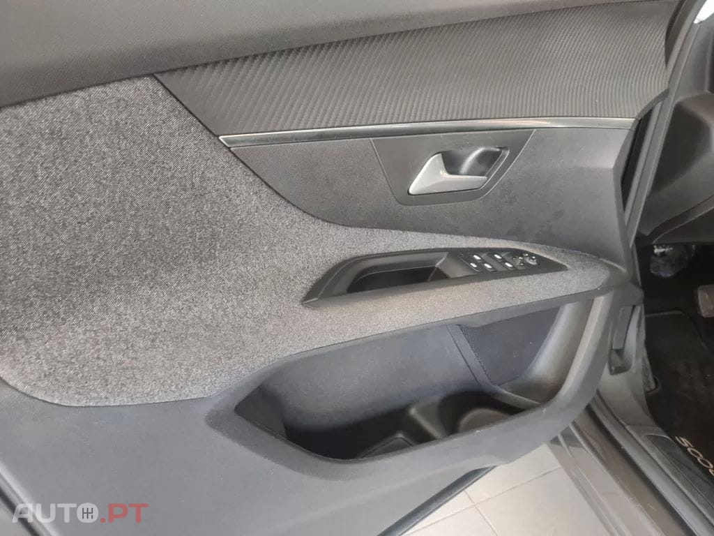 Peugeot 5008 1.6 BlueHDi Style EAT6