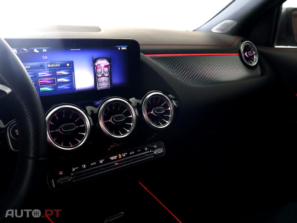 Mercedes-Benz EQA 300 3M AMG Advanced Line