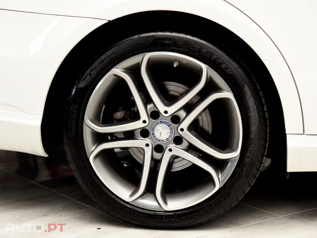 Mercedes-Benz E 300 Bluetec Hybrid Station Sport