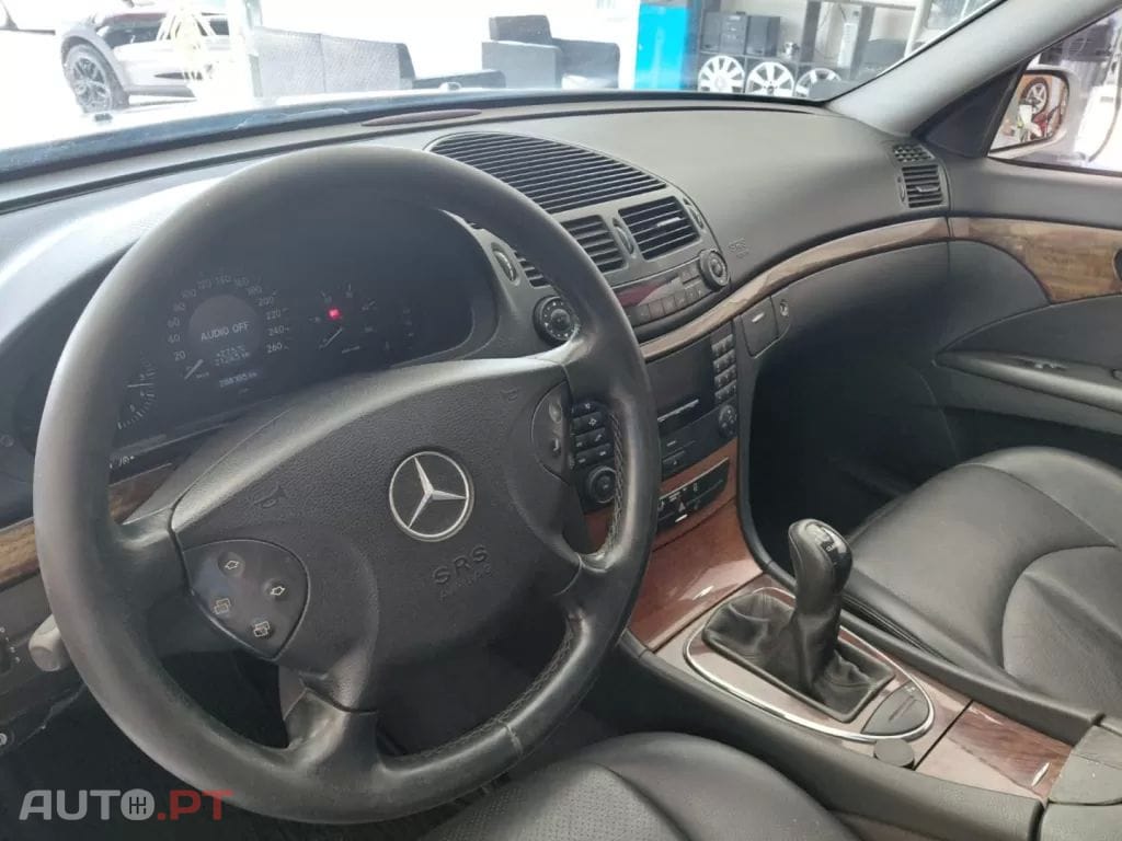 Mercedes-Benz E 220 CDI Elegance