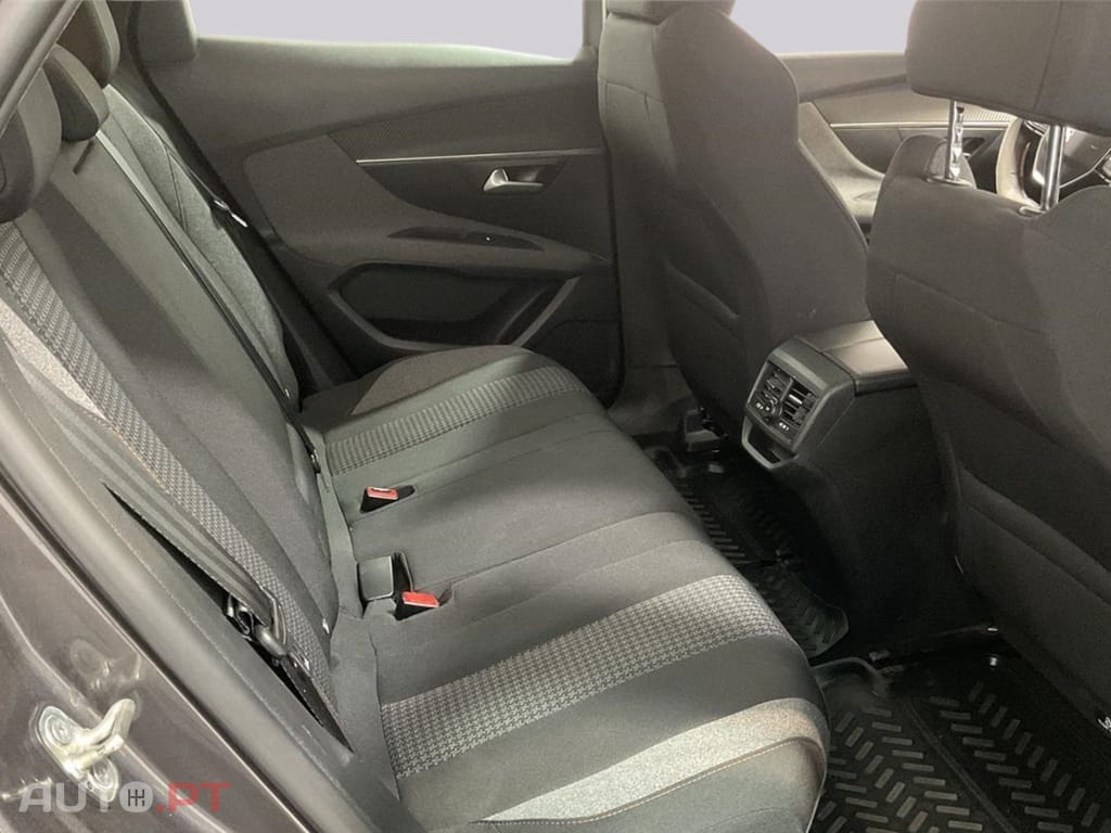 Peugeot 3008 1.2 PureTech Style