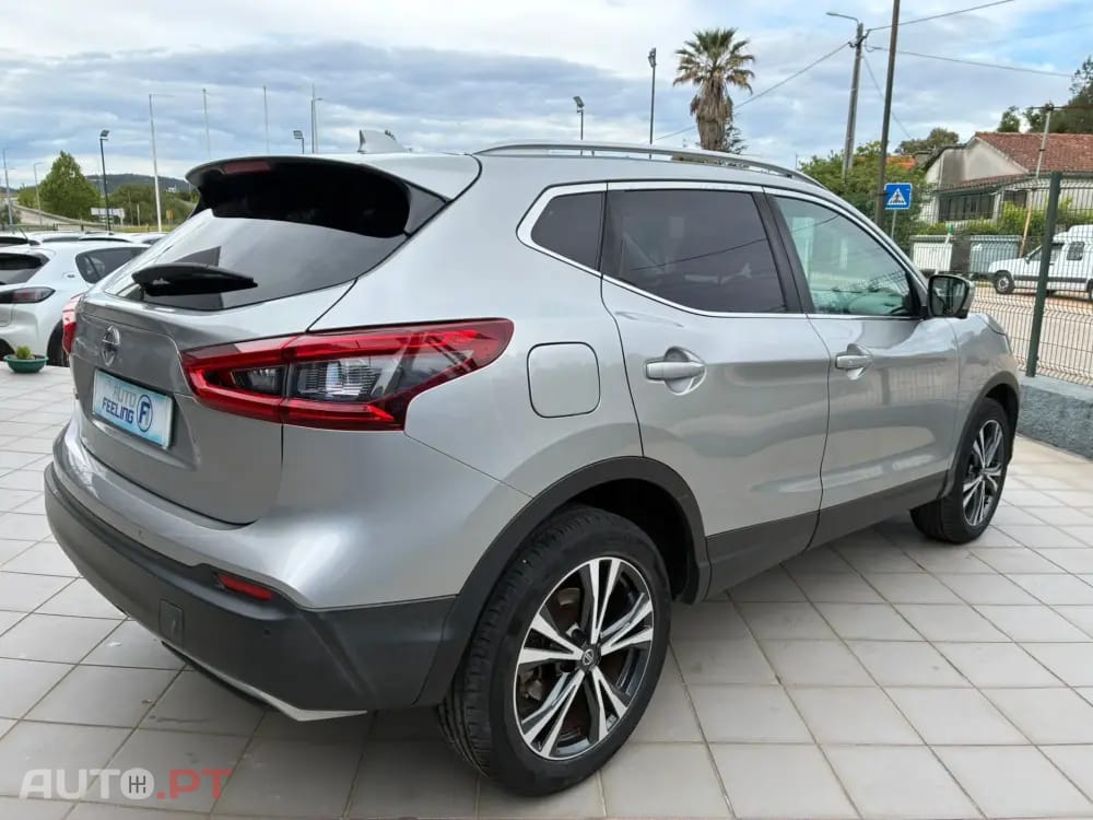 Nissan Qashqai 1.3 DIG-T N-Connecta