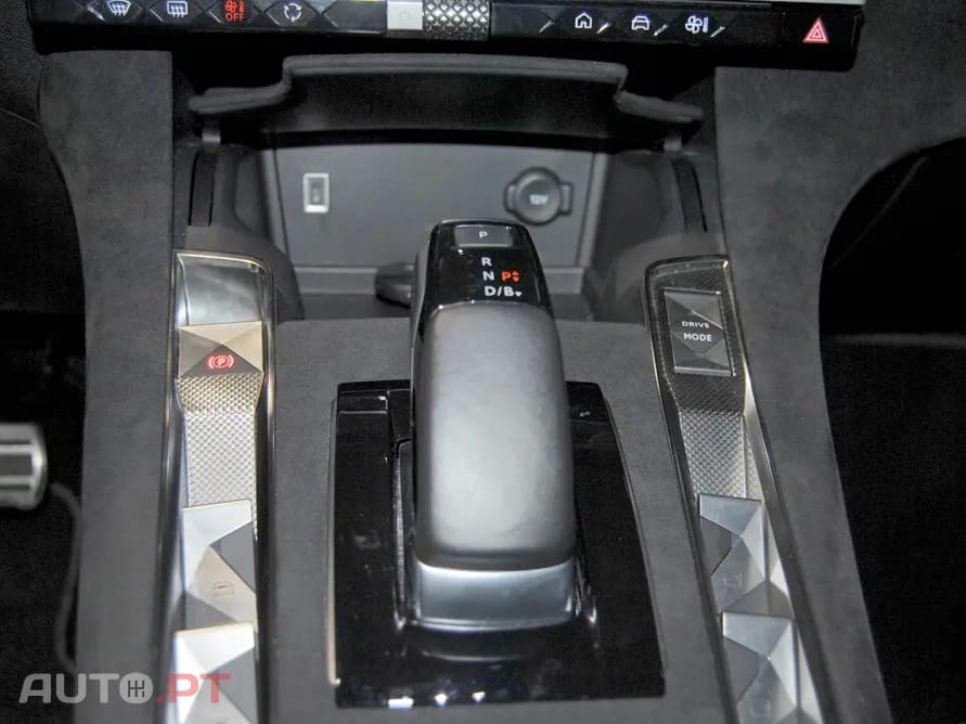 DS DS7 E-Tense Performance Line