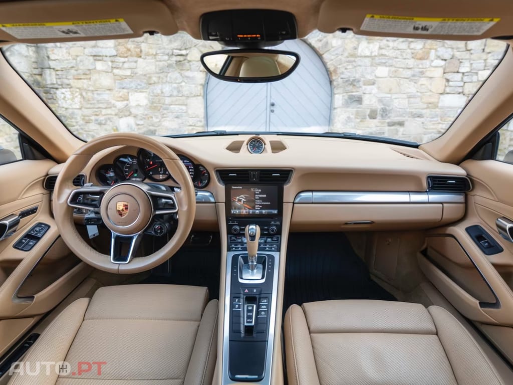 Porsche 911 Carrera Sport Chrono