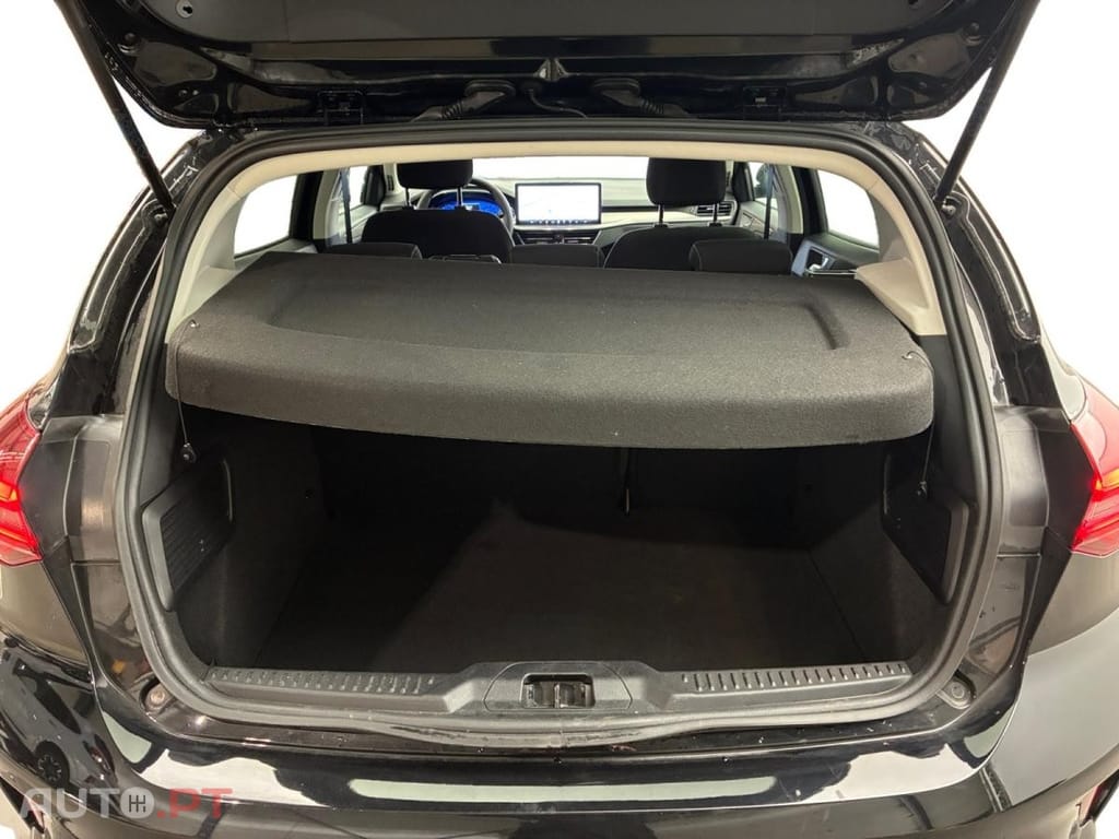 Ford Focus 1.0 Flexifuel mHEV Powershift Titanium X Business