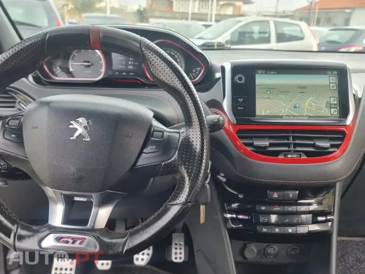 Peugeot 208 1.6 THP GTi