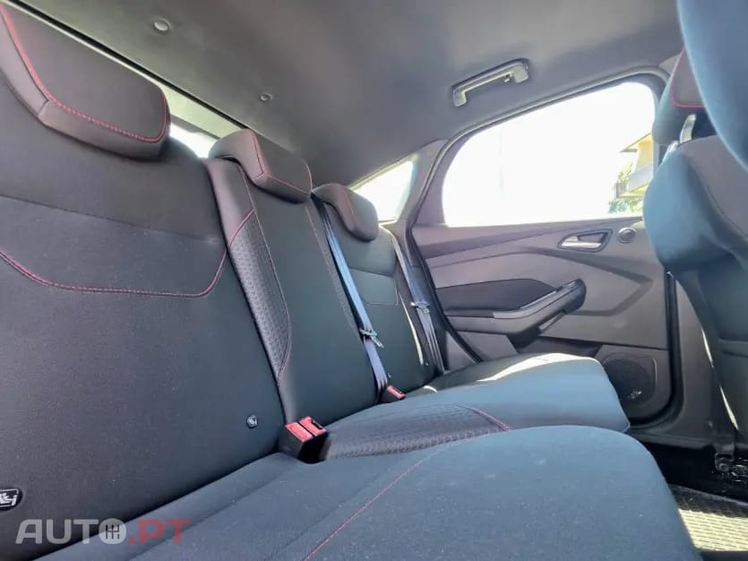 Ford Focus 2.0 TDCi ST-Line