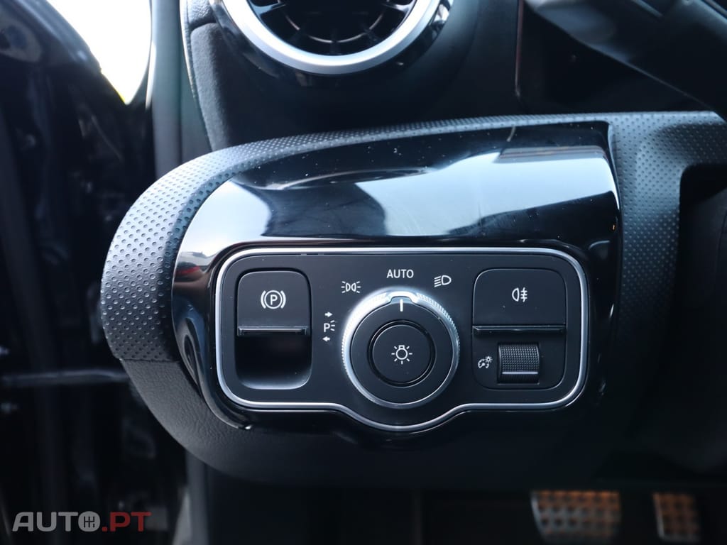 Mercedes-Benz A 180 d AMG Line Aut.