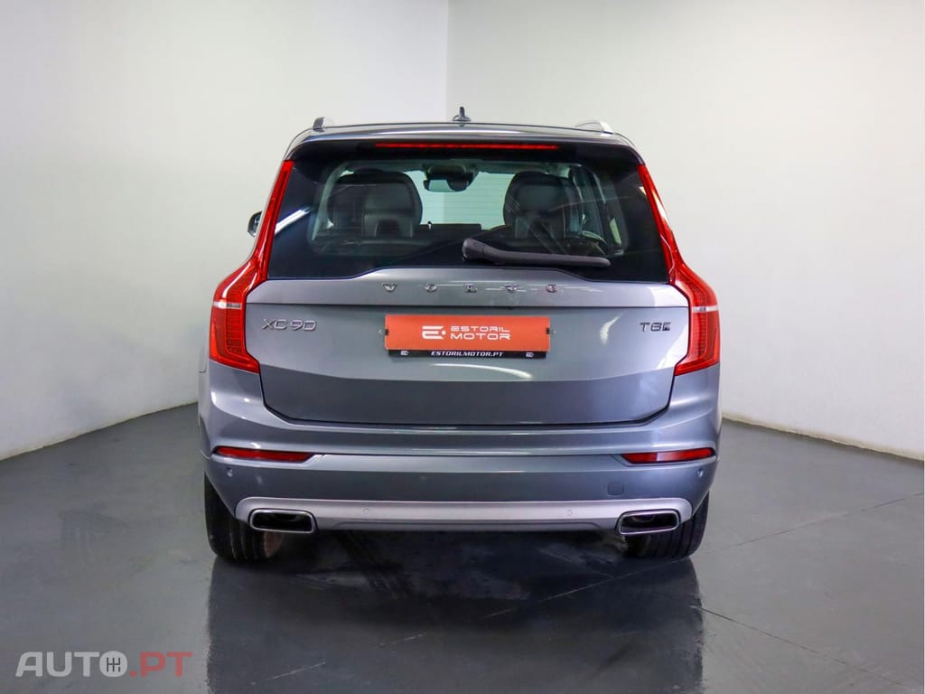 Volvo XC90 T8 Phev Momentum 4WD