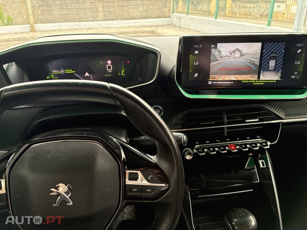Peugeot 208 1.2 PureTech Allure Pack