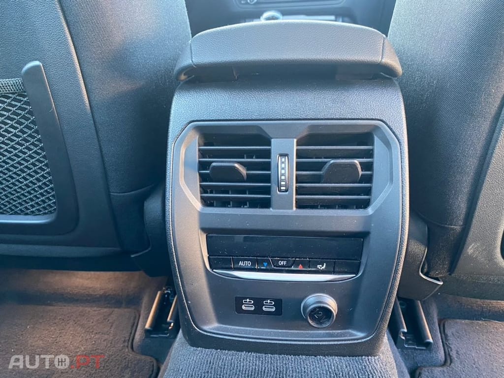 BMW 330 e Line Sport Auto