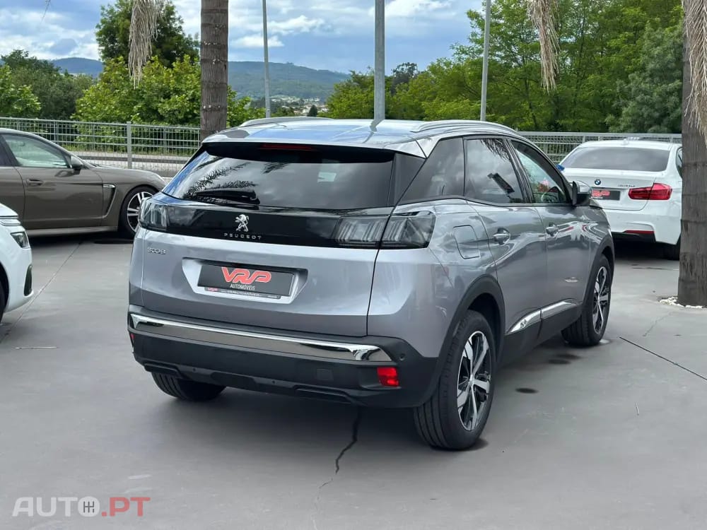 Peugeot 3008 1.5 BlueHDi Allure EAT8