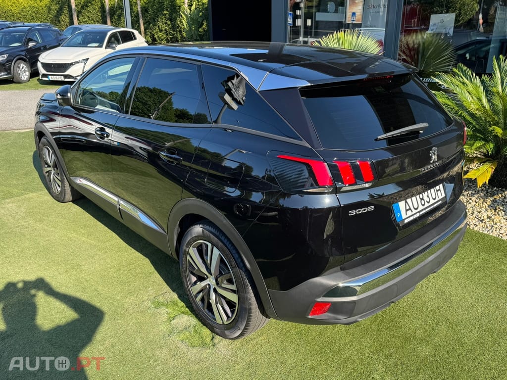 Peugeot 3008 1.6 Hybrid Allure e-EAT8