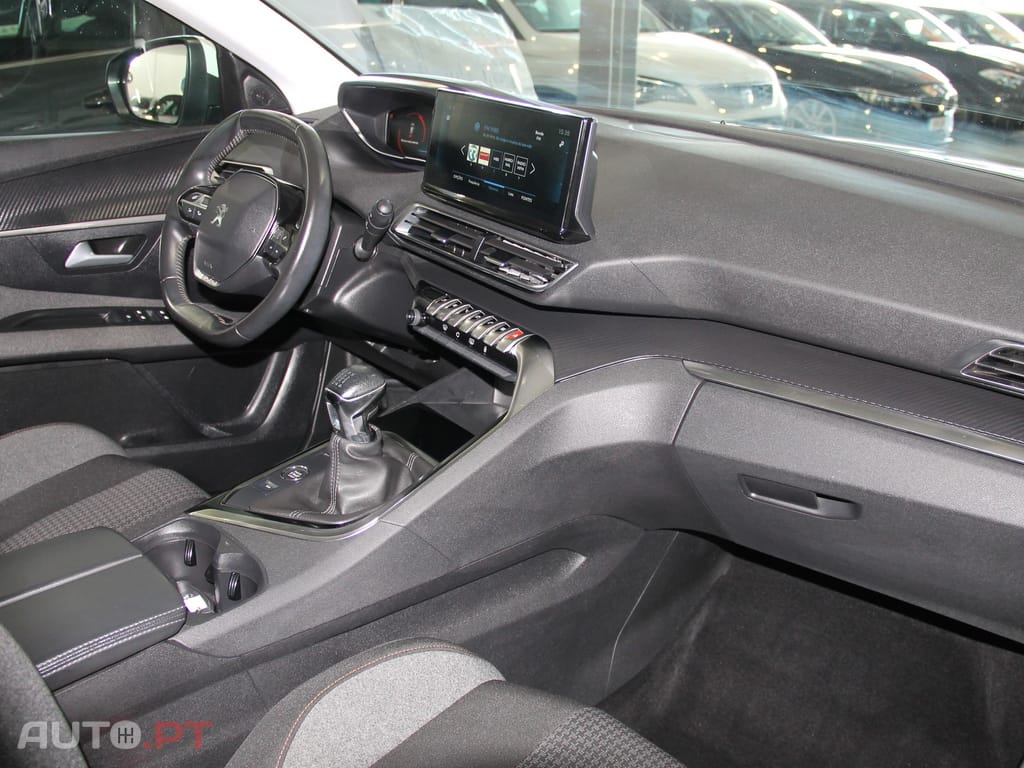 Peugeot 3008 1.5 BlueHDi Active