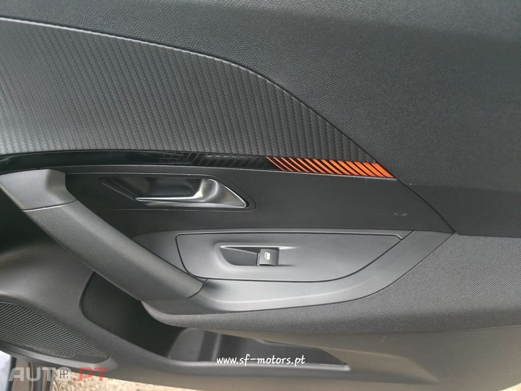 Peugeot 2008 PureTech 100 Stop&Start Active