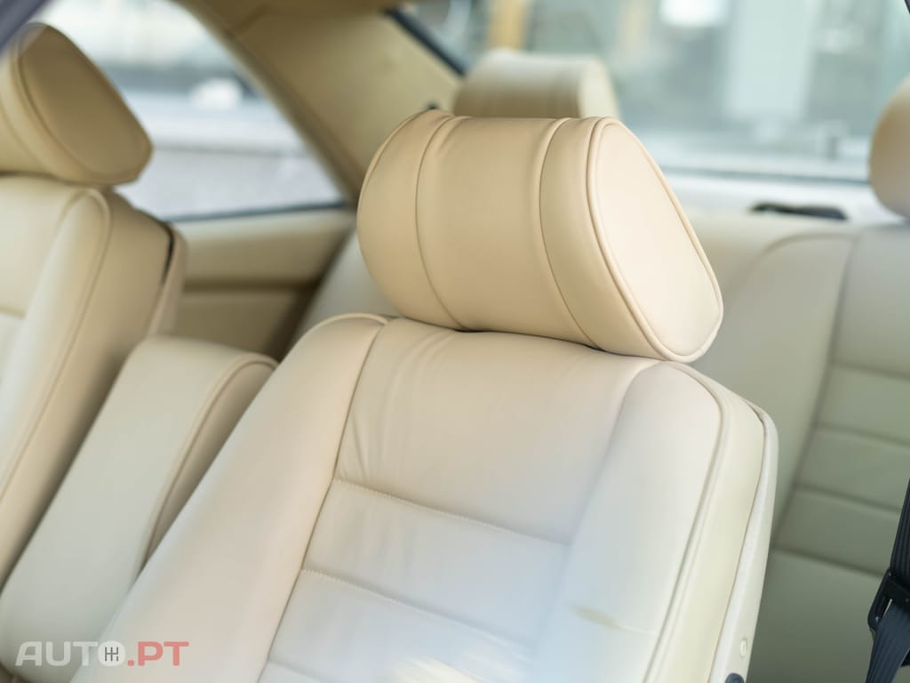 Mercedes-Benz 500 SEC W126