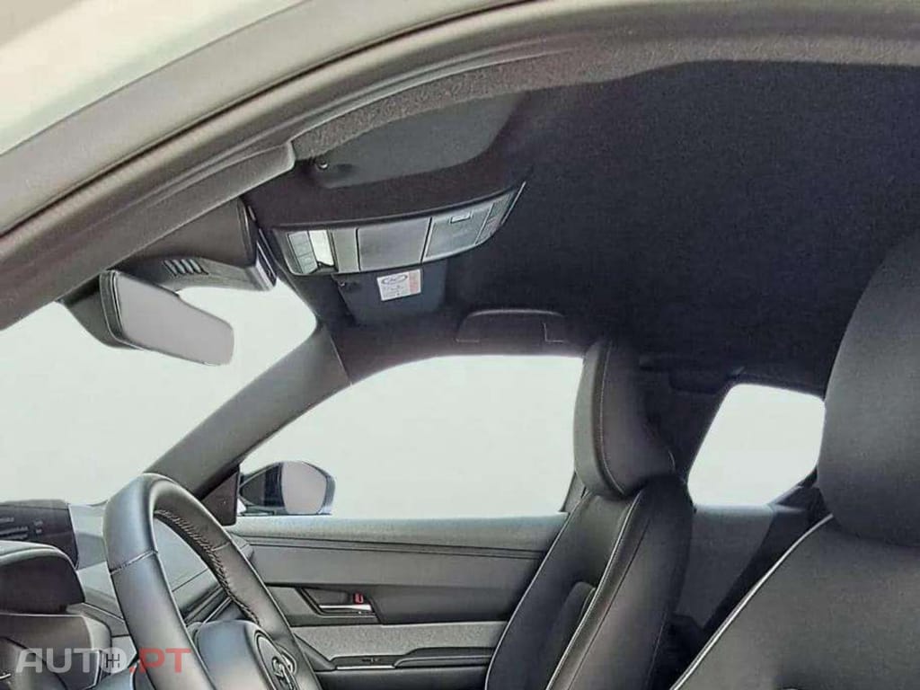 Mazda MX-30 e-Skyactiv Makoto Urban Expression