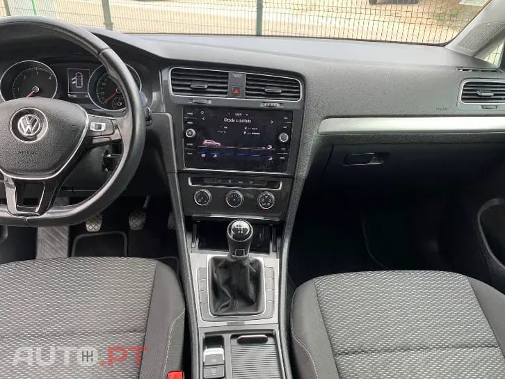 Volkswagen Golf 1.6 TDI Confortline