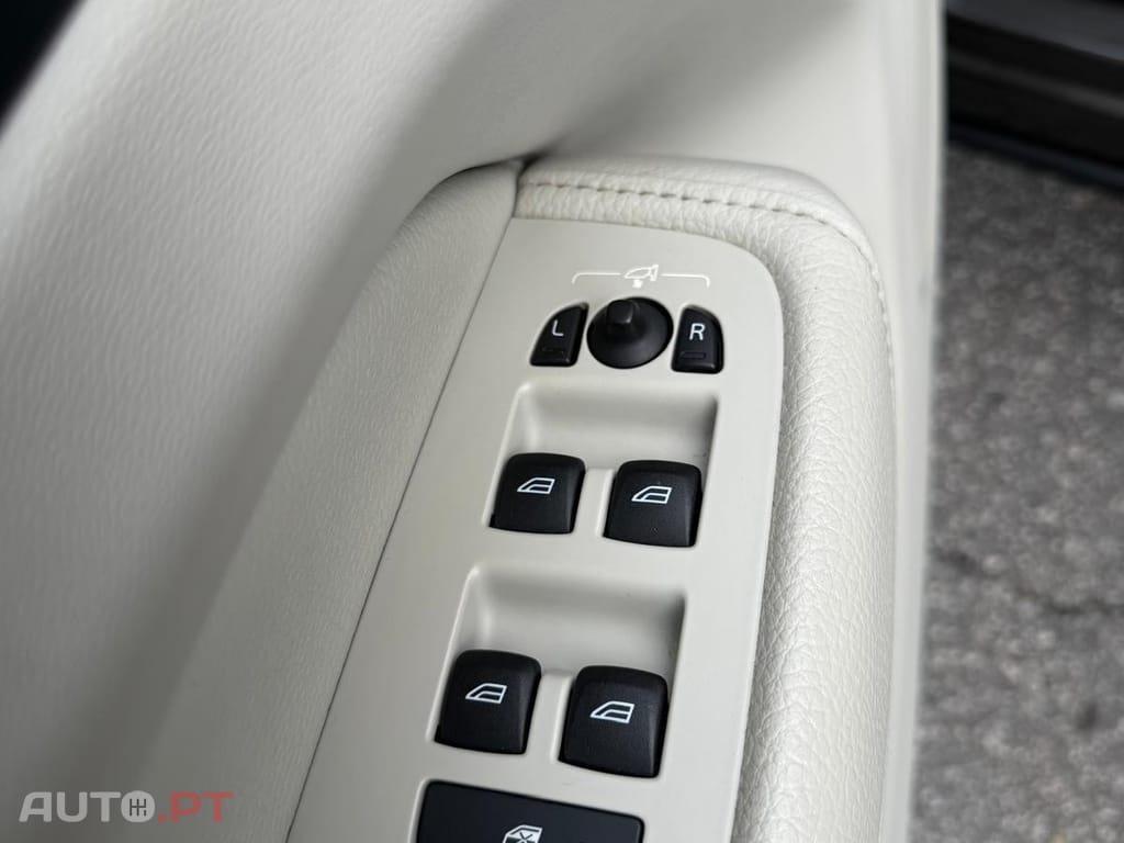 Volvo XC60 2.0 T8 PHEV Inscription AWD