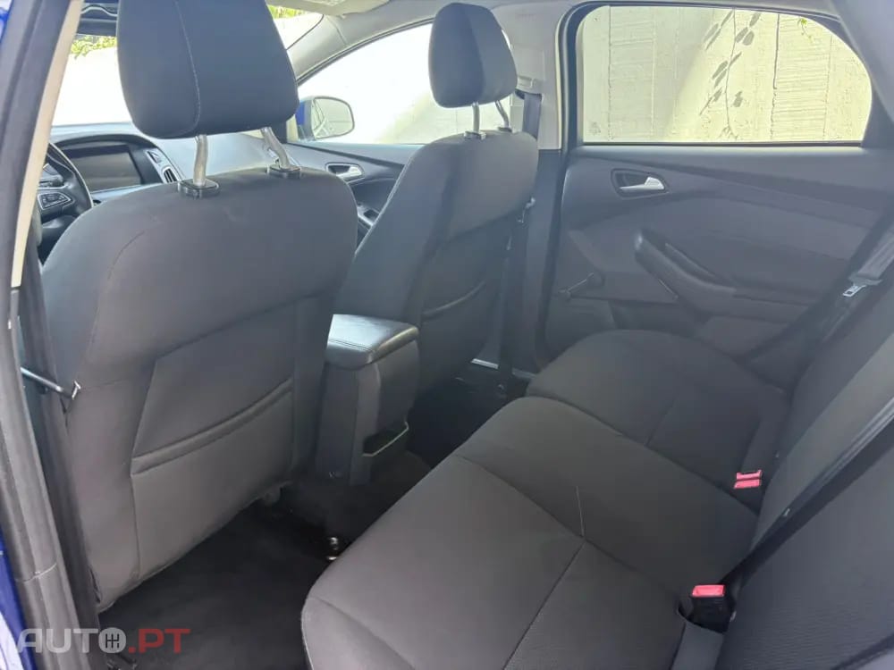 Ford Focus 1.0 EcoBoost S&S COOL&CONNECT DESIGN