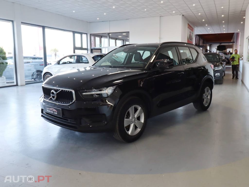 Volvo XC40 T2 Monument