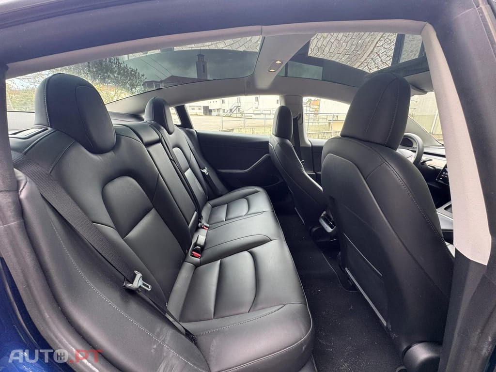 Tesla Model 3 Standard Range Plus RWD