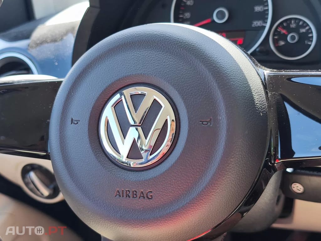 Volkswagen Up! 1.0 BlueMotion High