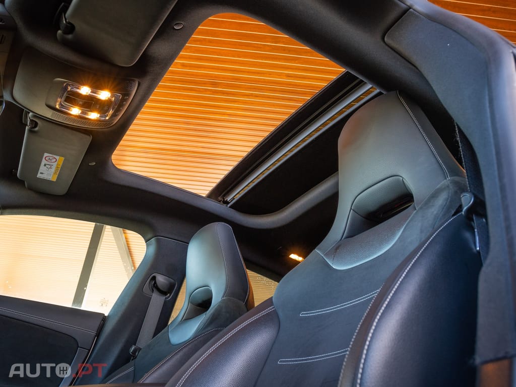Mercedes-Benz CLA 250 e Shooting Brake AMG Line