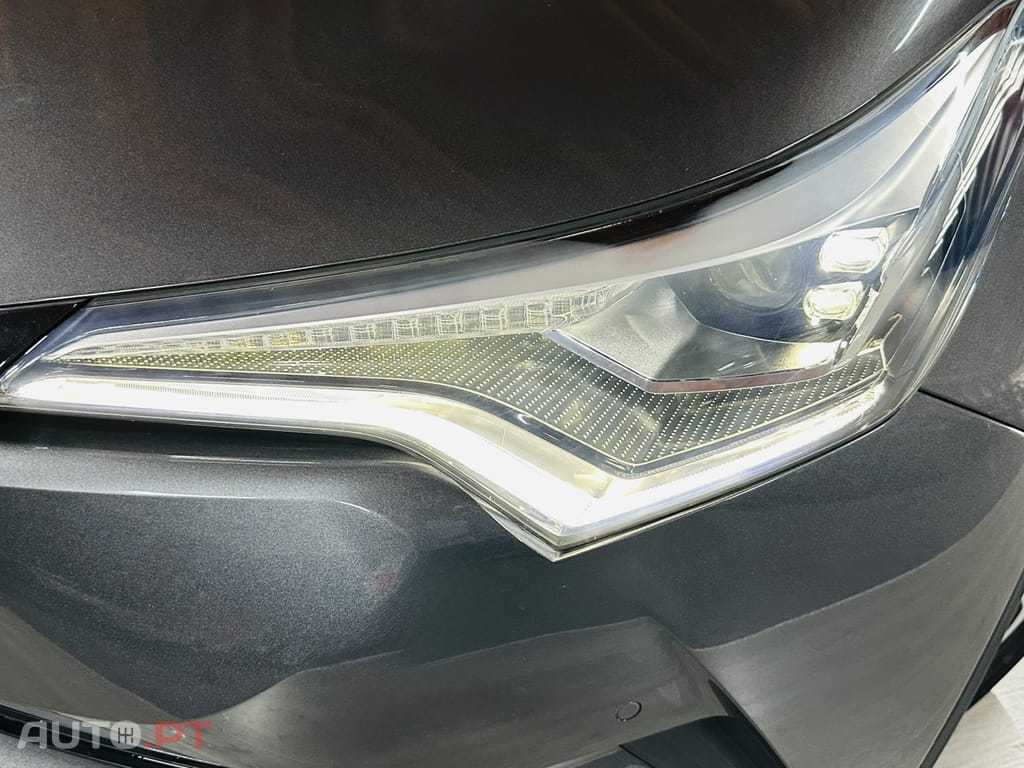 Toyota C-HR 1.8 HSD Exclusive+P.Luxury
