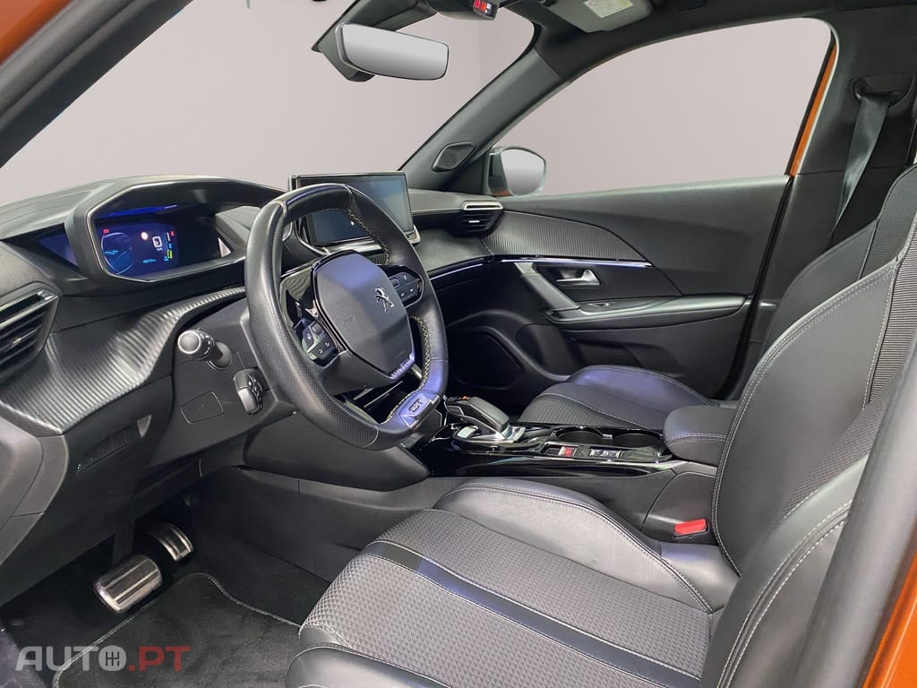 Peugeot E-2008 54 kWh GT