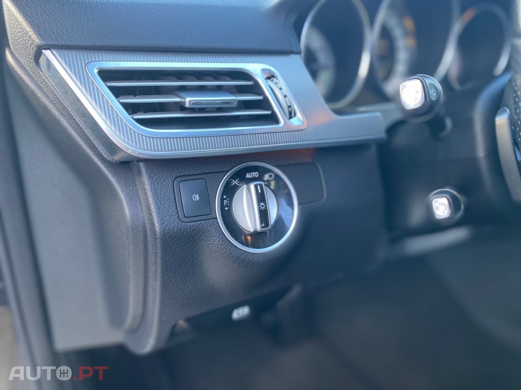 Mercedes-Benz E 300 Bluetec Hybrid Elegance