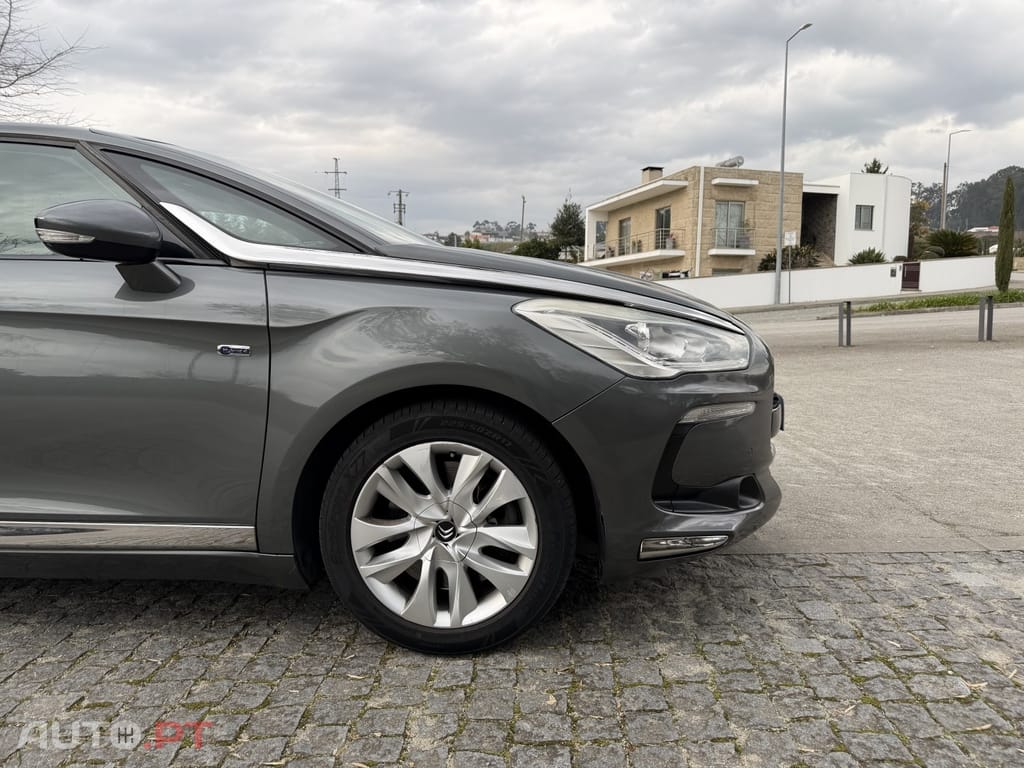 Citroen DS5 2.0 HDi Hybrid4 Sport Chic CMP6