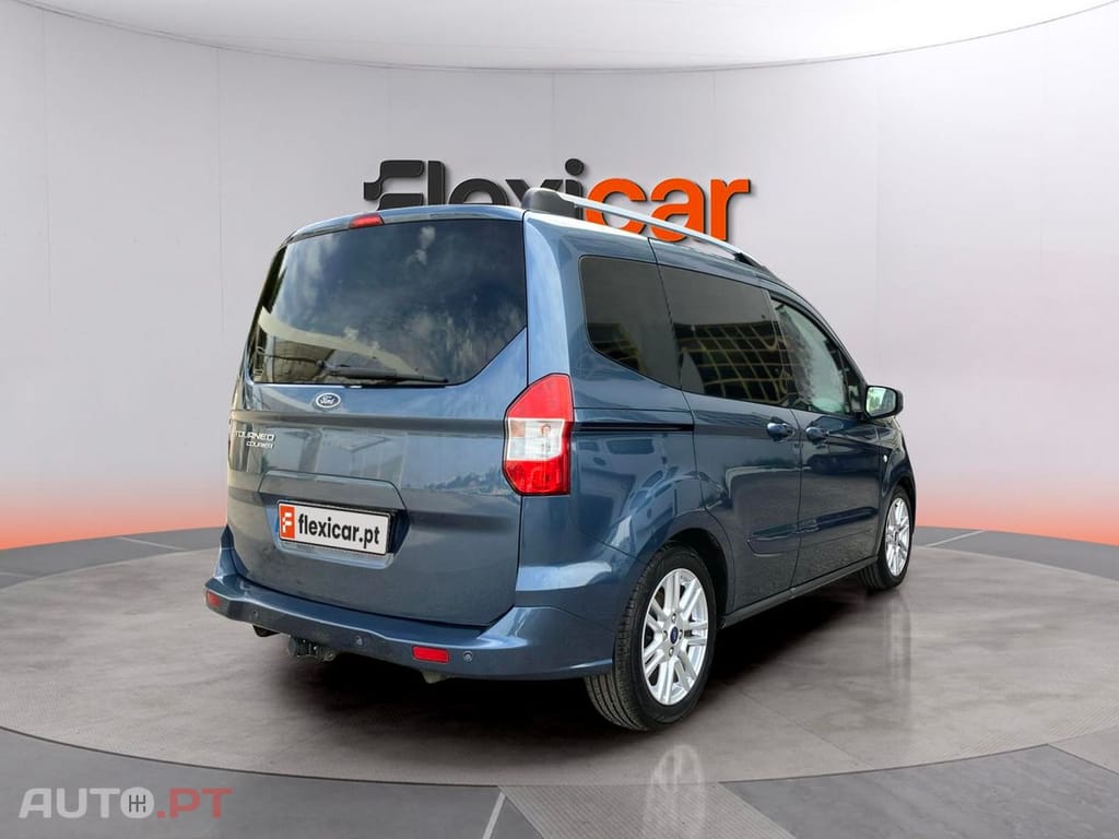 Ford Tourneo 1.0 EcoBoost Titanium