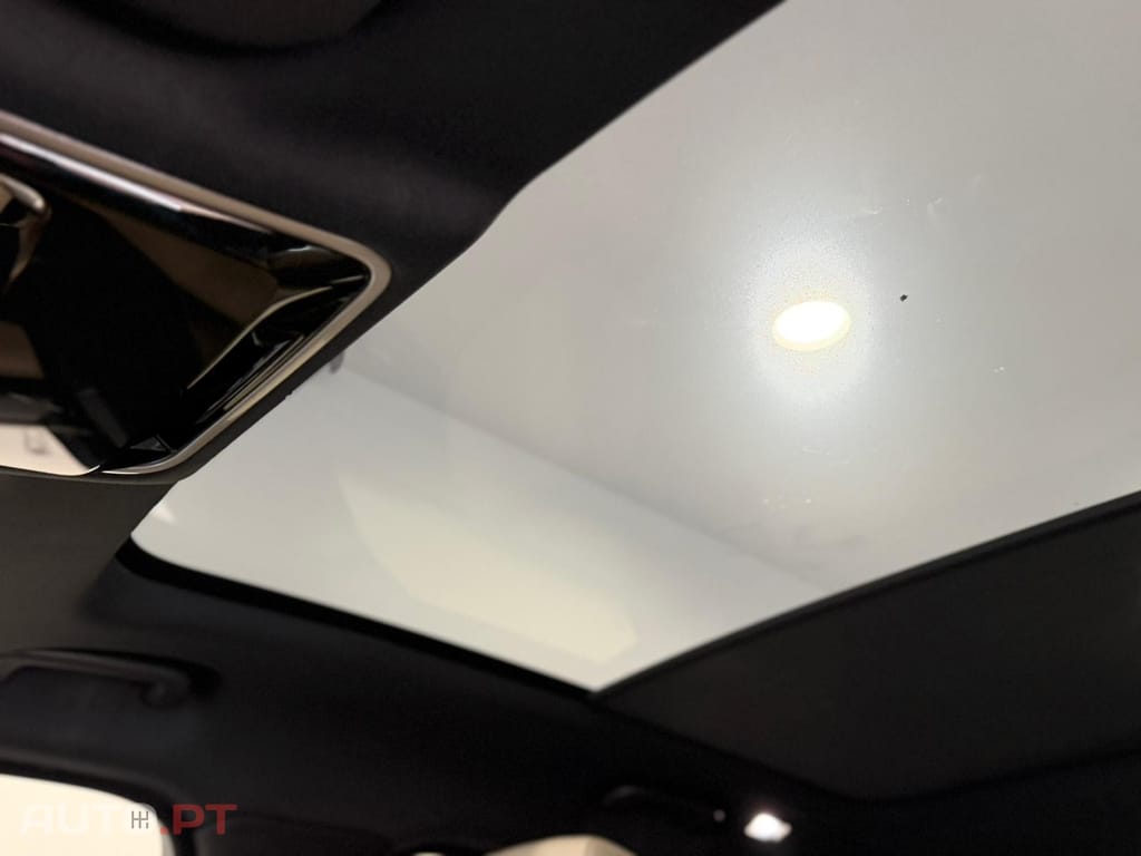 Land Rover Velar 2.0 D R-Dynamic S