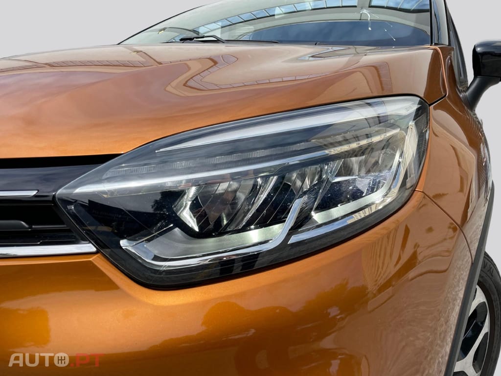 Renault Captur TCE LIMITED 