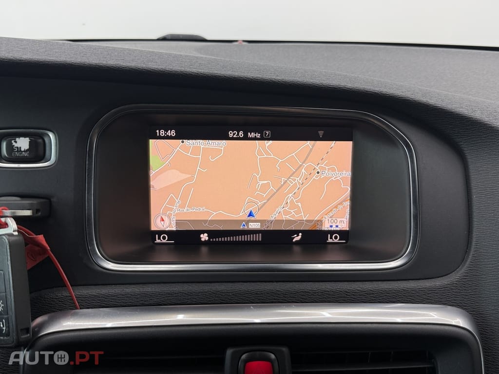 Volvo V40 2.0 D2 R-Design Momentum Geartronic