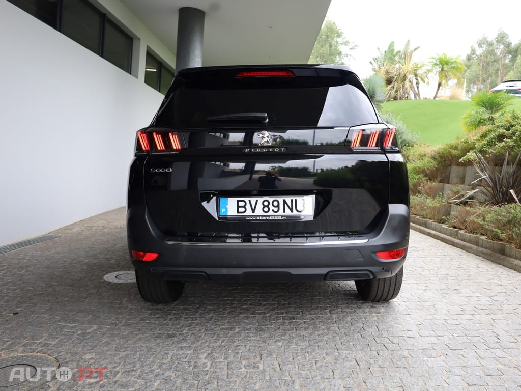 Peugeot 5008 1.2 PureTech Allure EAT8