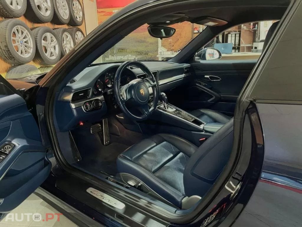 Porsche 911 991 Carrera 4 PDK Sport Chrono