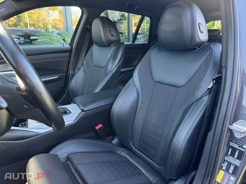 BMW 320 e Touring Auto