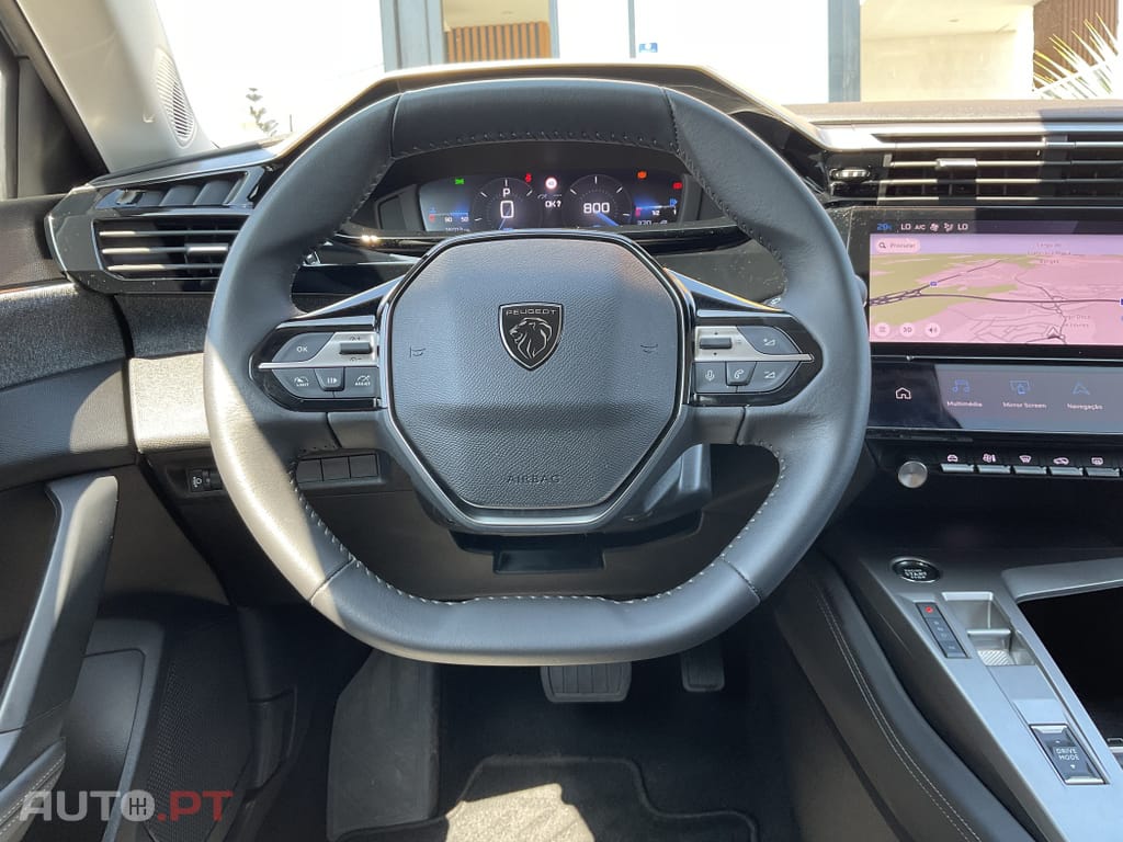 Peugeot 408 1.2 PureTech Allure EAT8